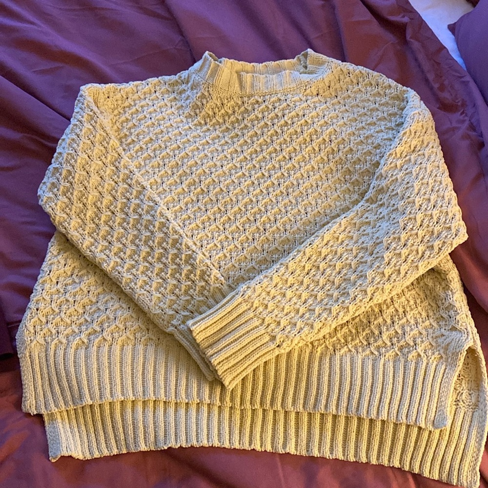 A New Day yellow knit sweater size L.